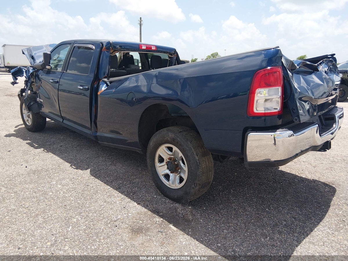2019 RAM 3500 — снимка 3