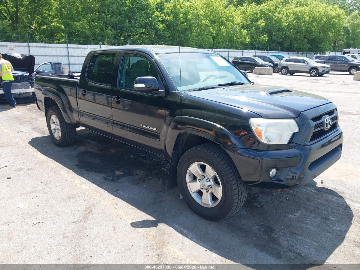 2015 TOYOTA TACOMA BASE V6