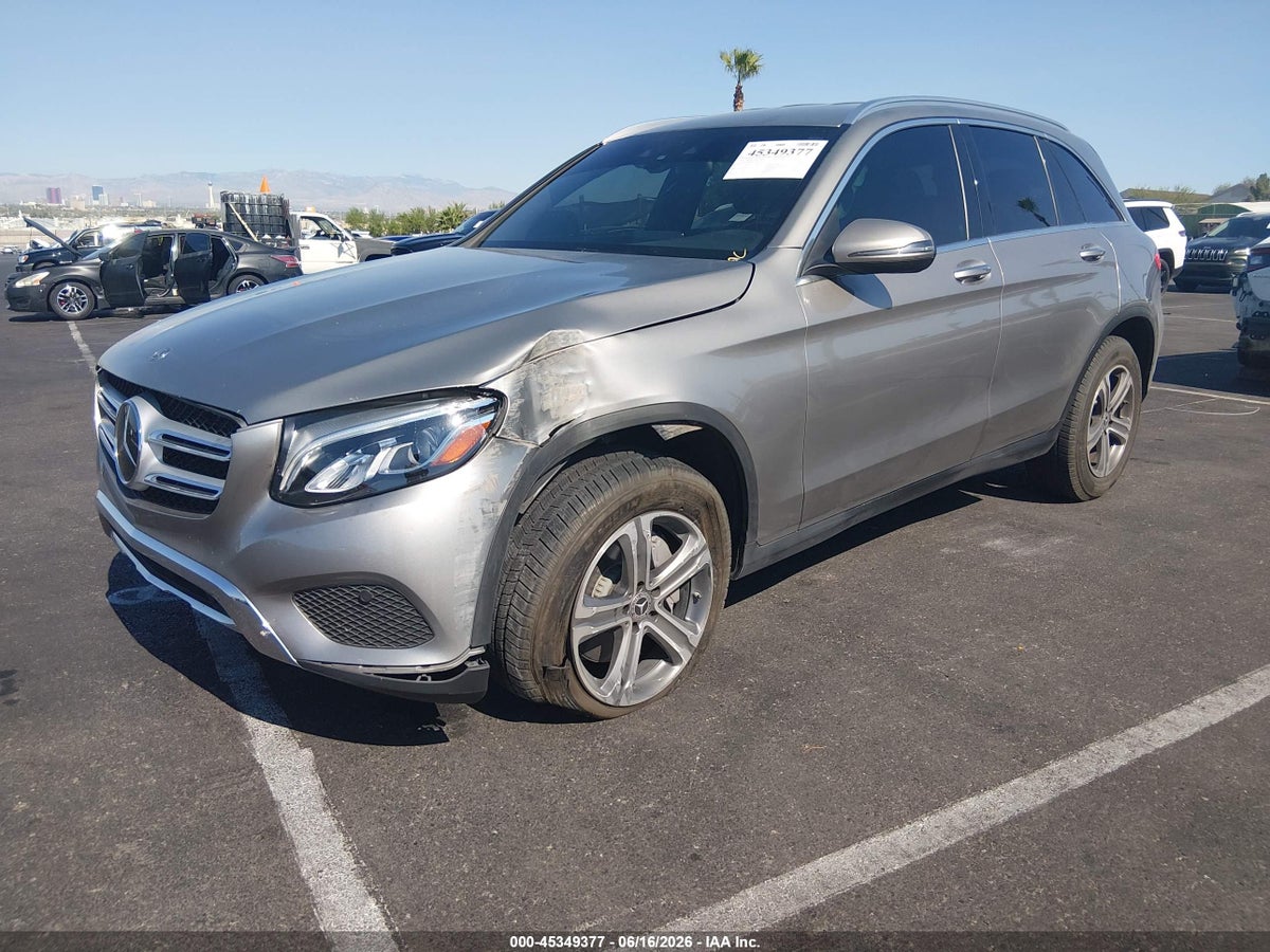 2019 MERCEDES-BENZ GLC 300 — снимка 2
