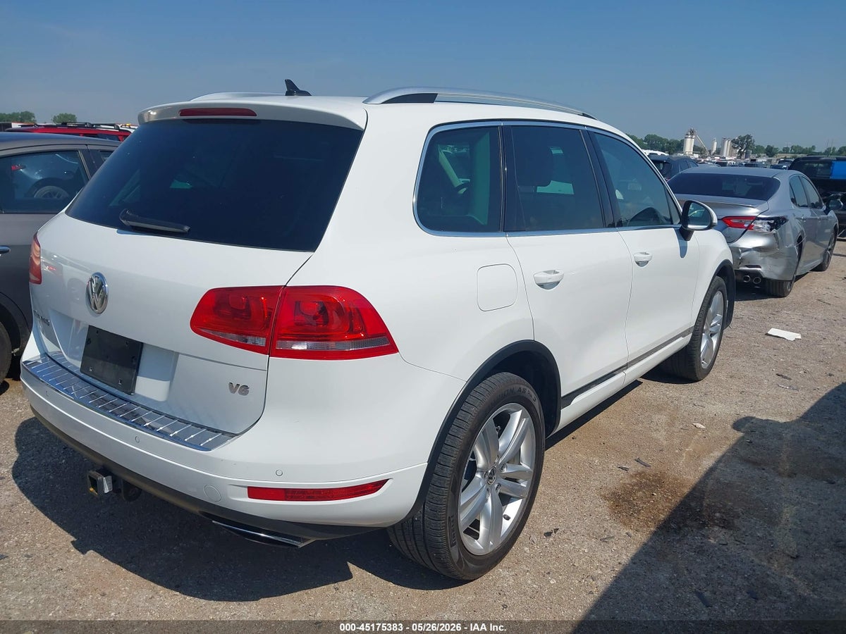 2013 VOLKSWAGEN TOUAREG VR6 EXECUTIVE — снимка 4