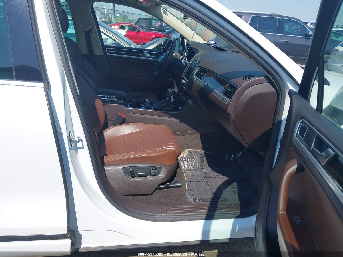2013 VOLKSWAGEN TOUAREG VR6 EXECUTIVE — снимка 5