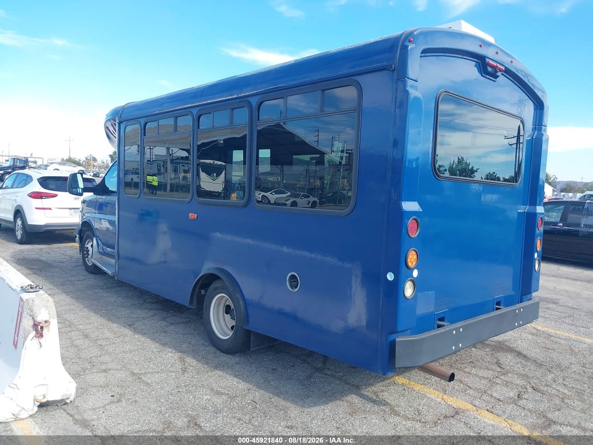 2018 CHEVROLET EXPRESS CUTAWAY 4500 VAN — снимка 3