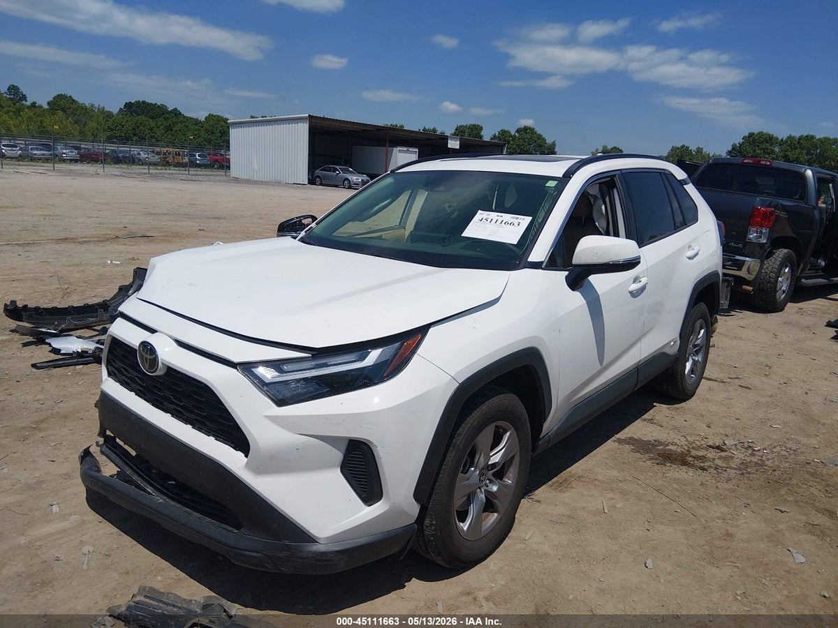 2025 TOYOTA RAV4 HYBRID XLE — снимка 2