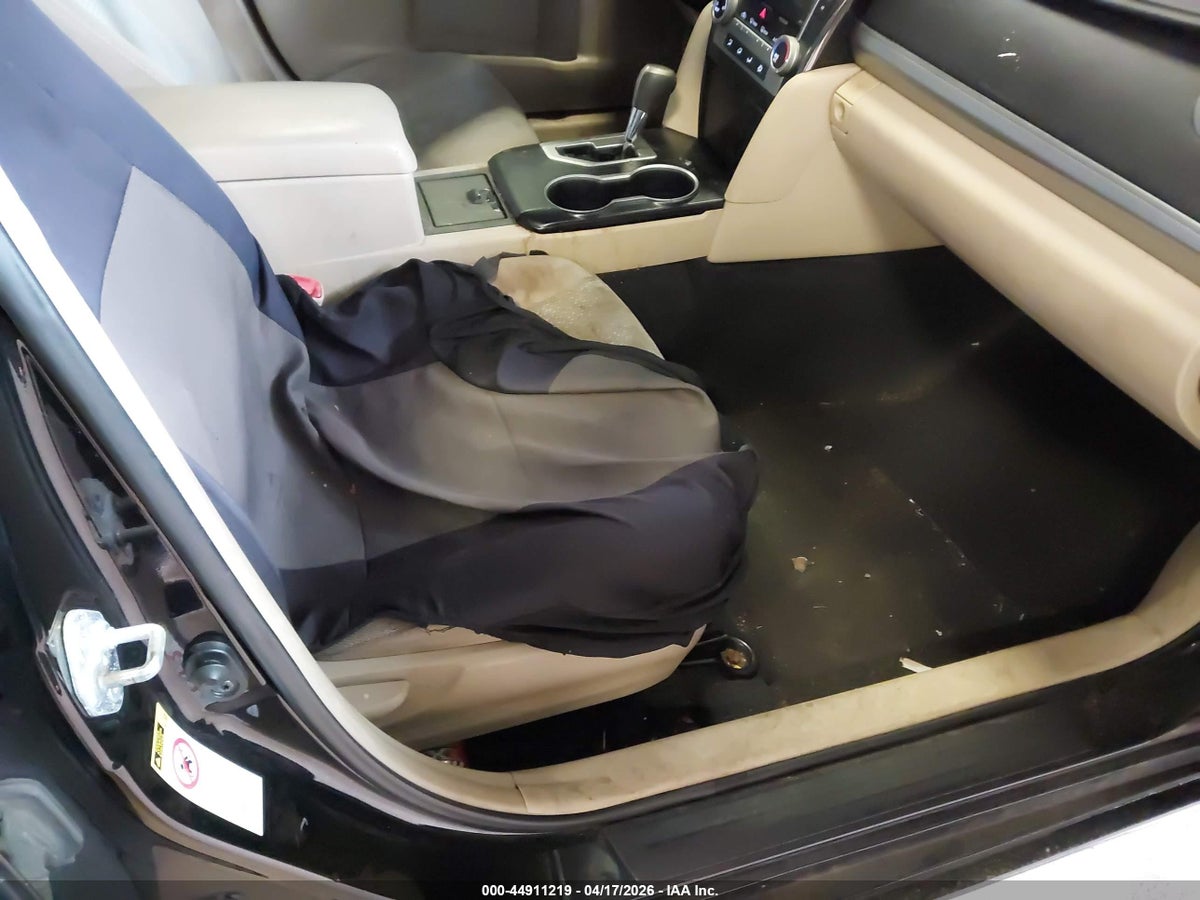 2012 TOYOTA CAMRY LE — снимка 5