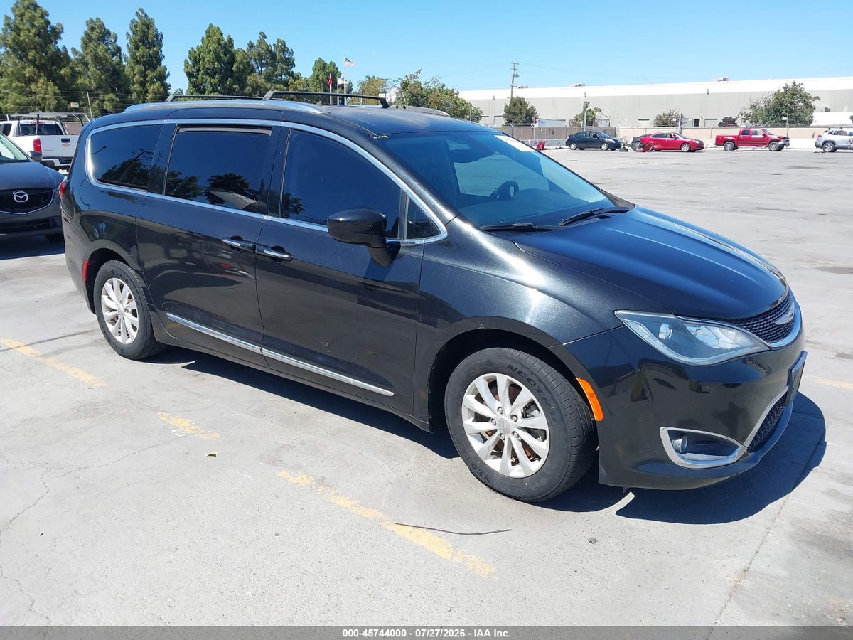 2018 CHRYSLER PACIFICA TOURING L