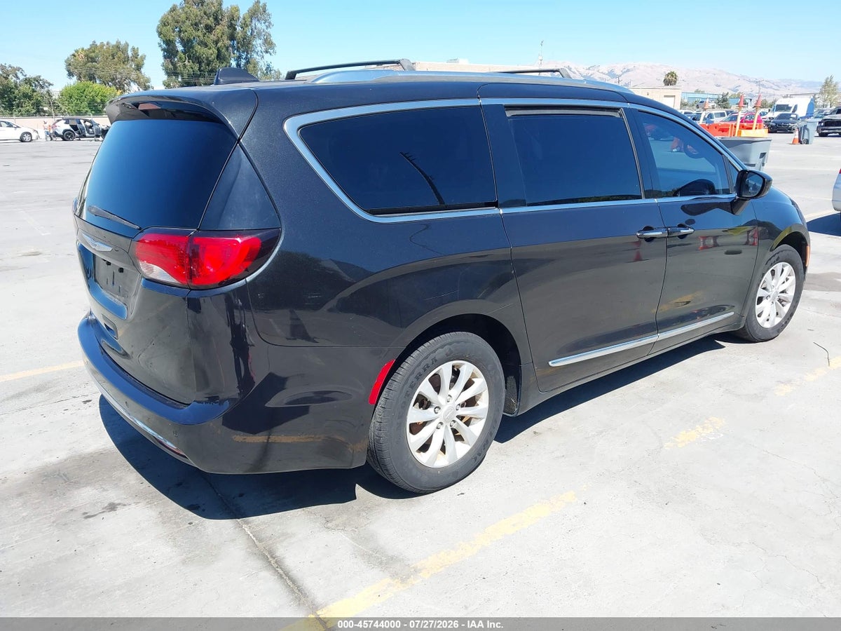 2018 CHRYSLER PACIFICA TOURING L — снимка 4