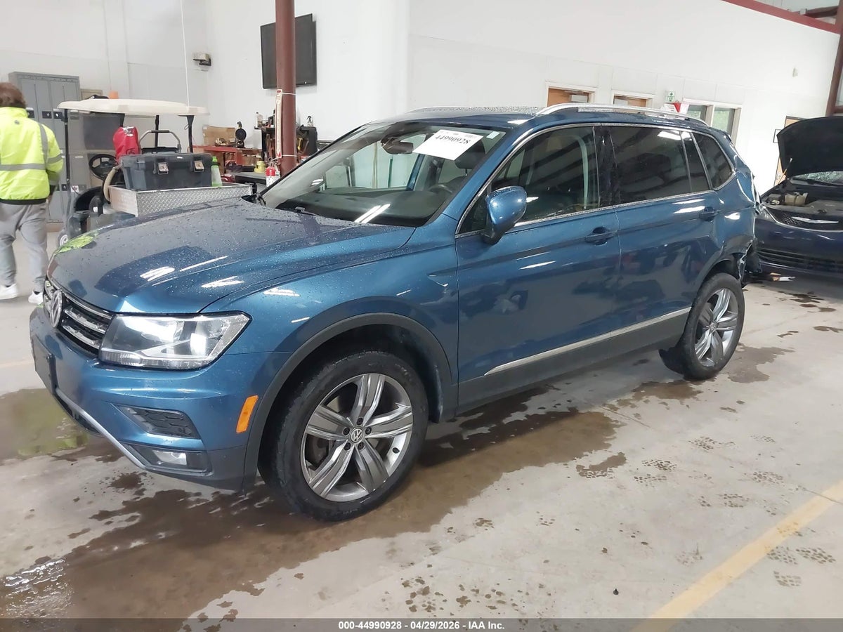 2020 VOLKSWAGEN TIGUAN 2.0T SE/2.0T SE R-LINE BLACK/2.0T SEL — снимка 2