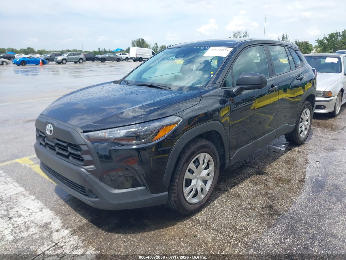 2026 TOYOTA COROLLA CROSS L — снимка 2