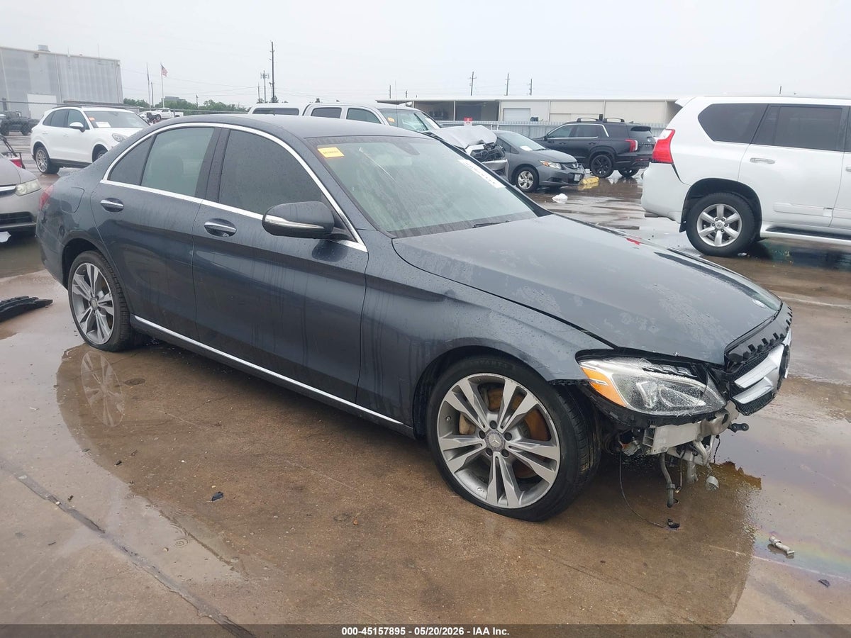 2015 MERCEDES-BENZ C 300