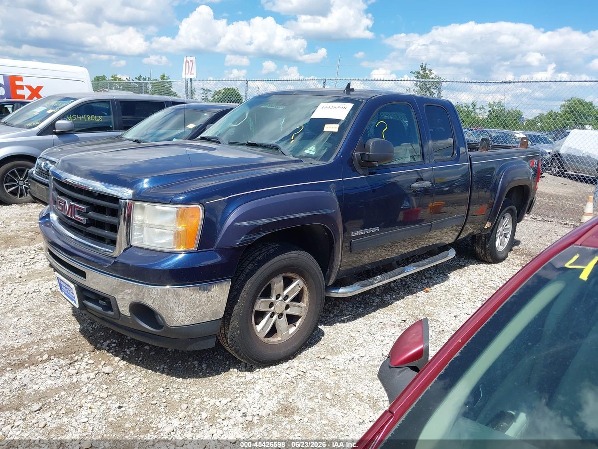 2010 GMC SIERRA 1500 SLE — снимка 2
