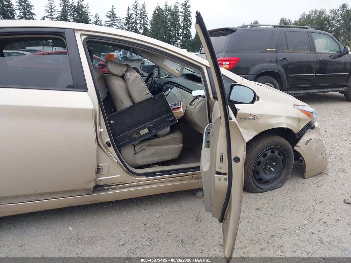 2010 TOYOTA PRIUS V — снимка 5