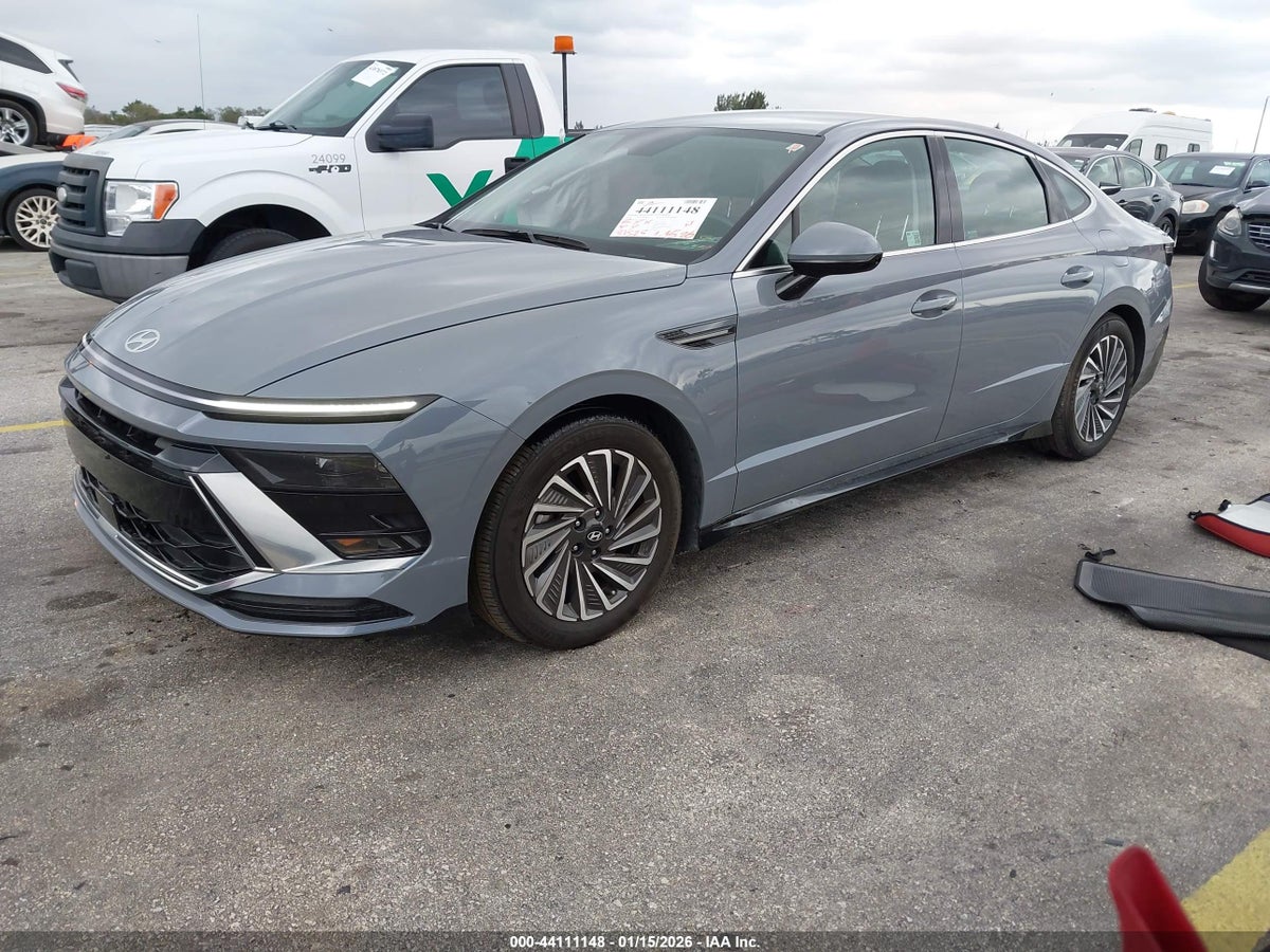 2025 HYUNDAI SONATA HYBRID SEL — снимка 2