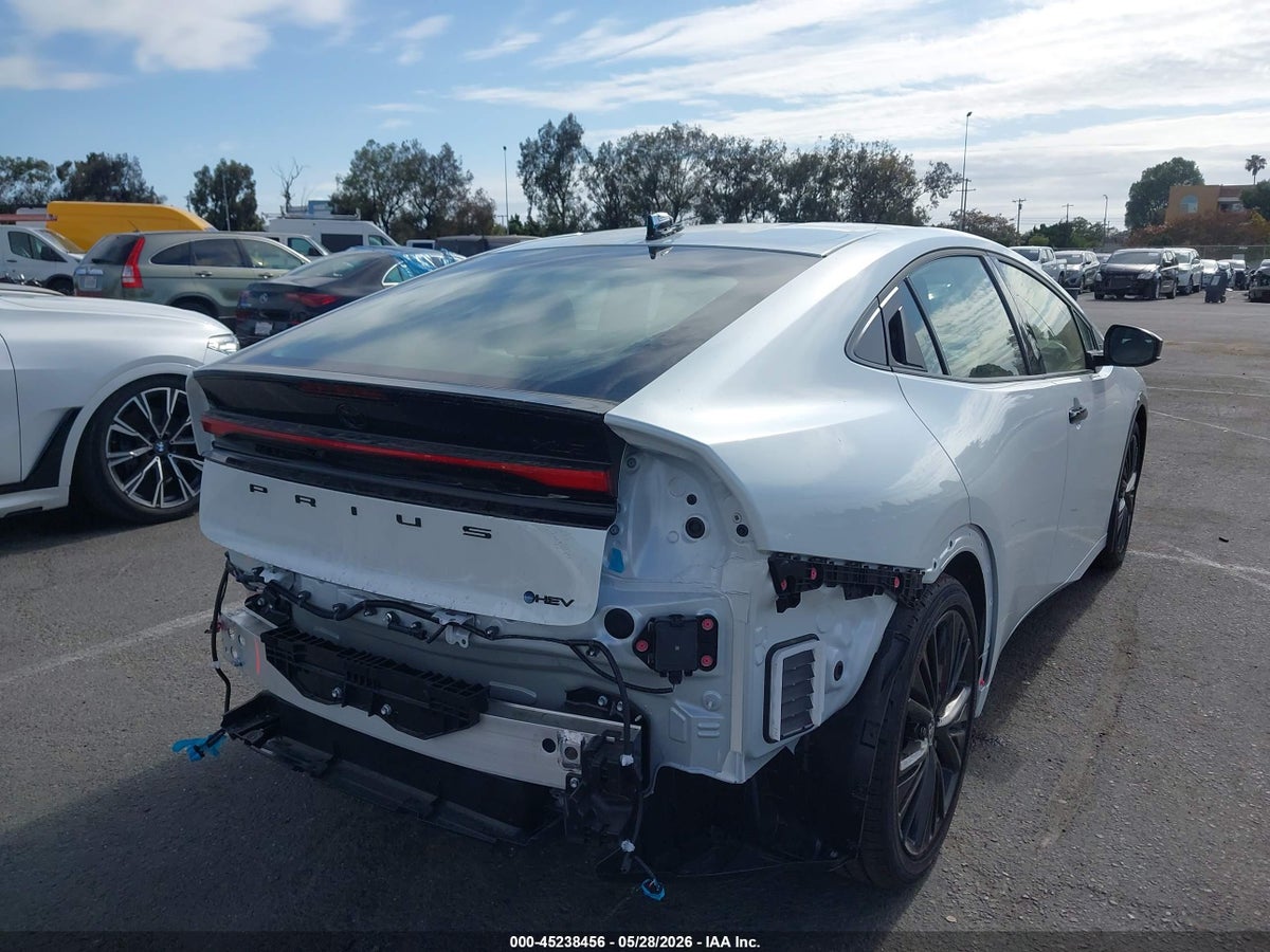 2026 TOYOTA PRIUS NIGHTSHADE — снимка 4