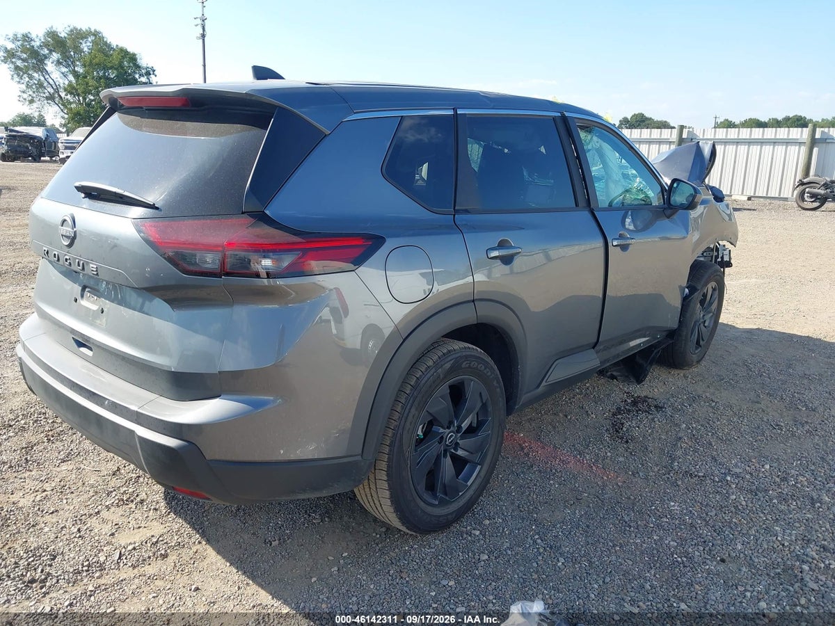 2026 NISSAN ROGUE SV — photo 4