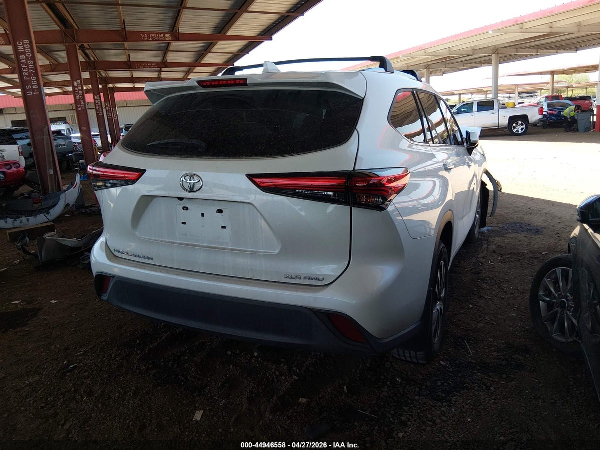 2021 TOYOTA HIGHLANDER XLE — снимка 4