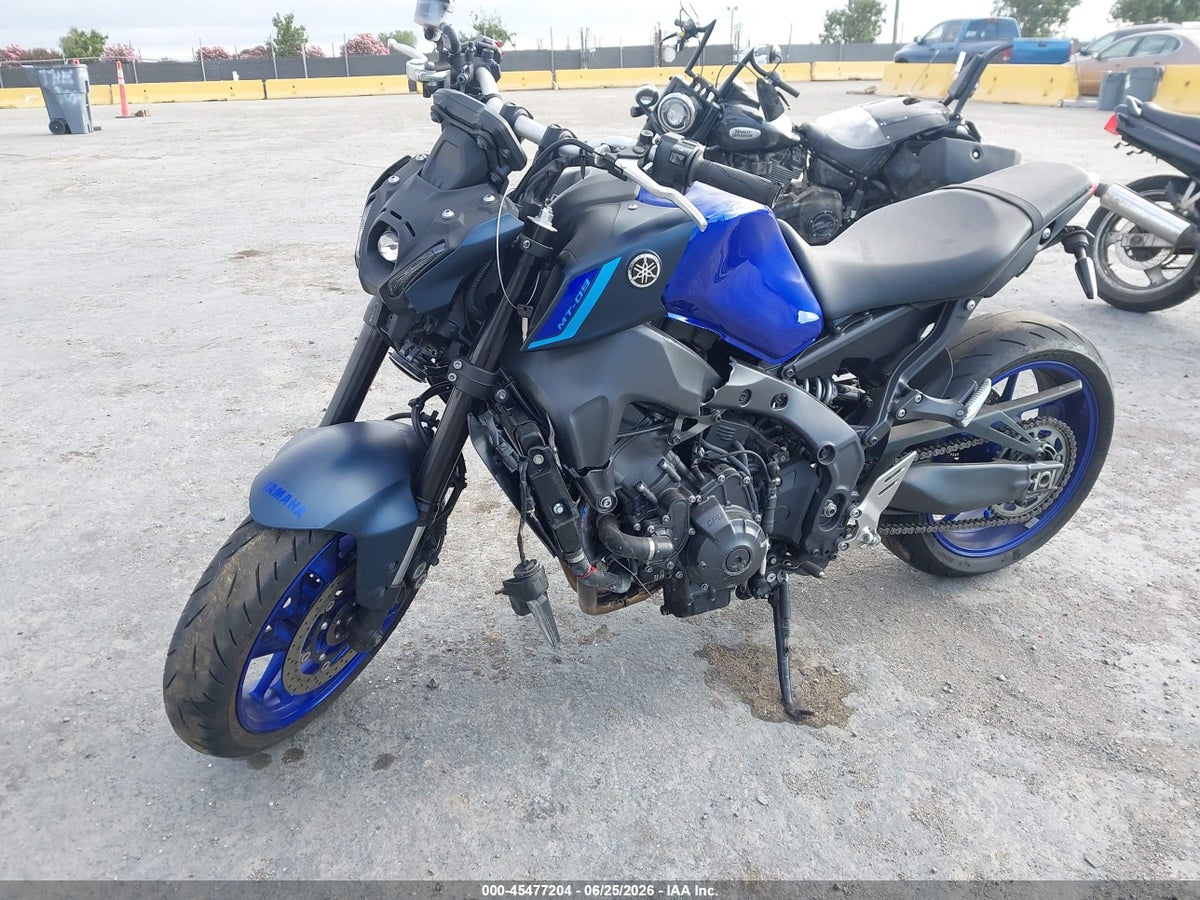 2023 YAMAHA MT09 C — снимка 2