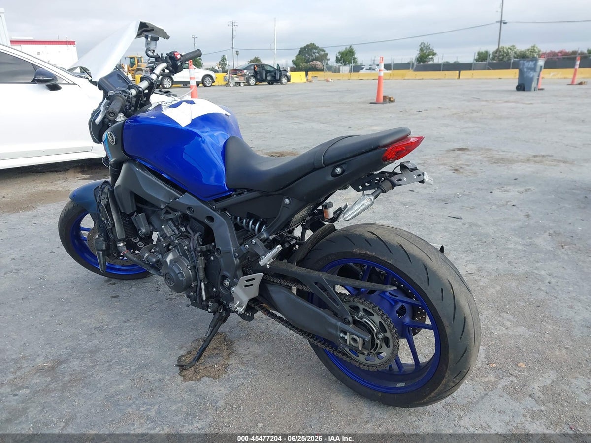 2023 YAMAHA MT09 C — снимка 3