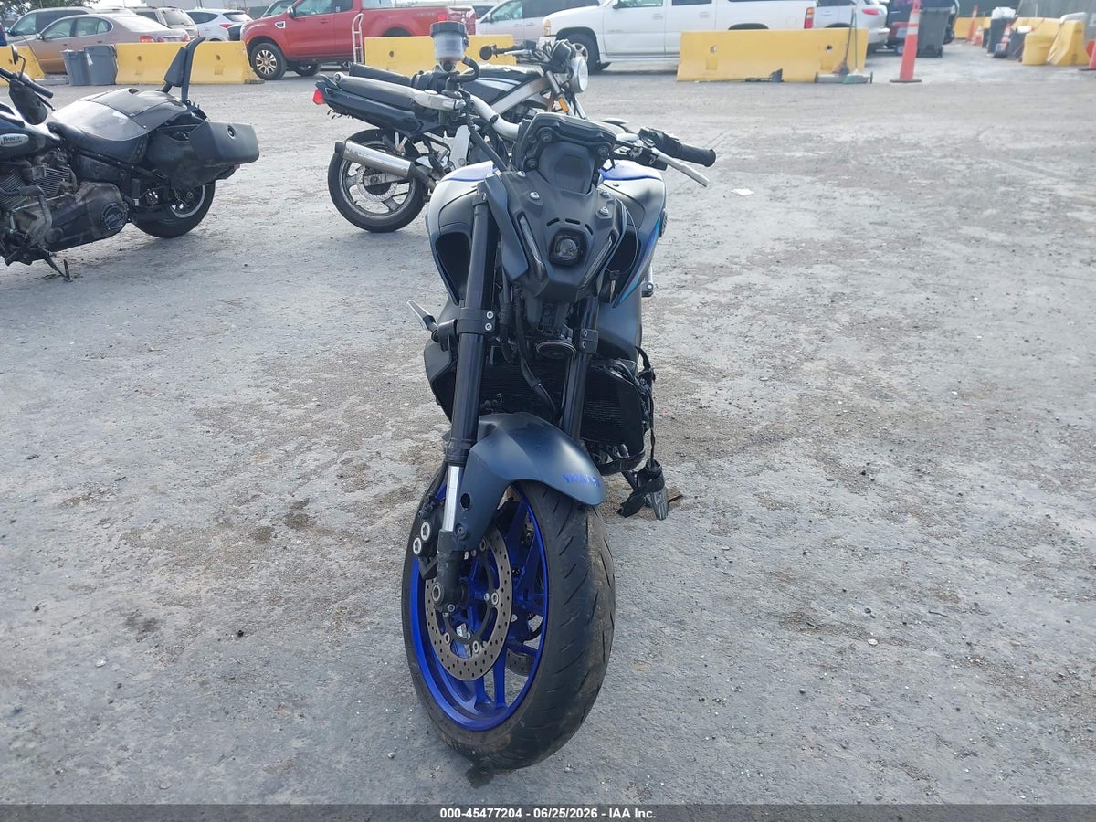2023 YAMAHA MT09 C — снимка 5