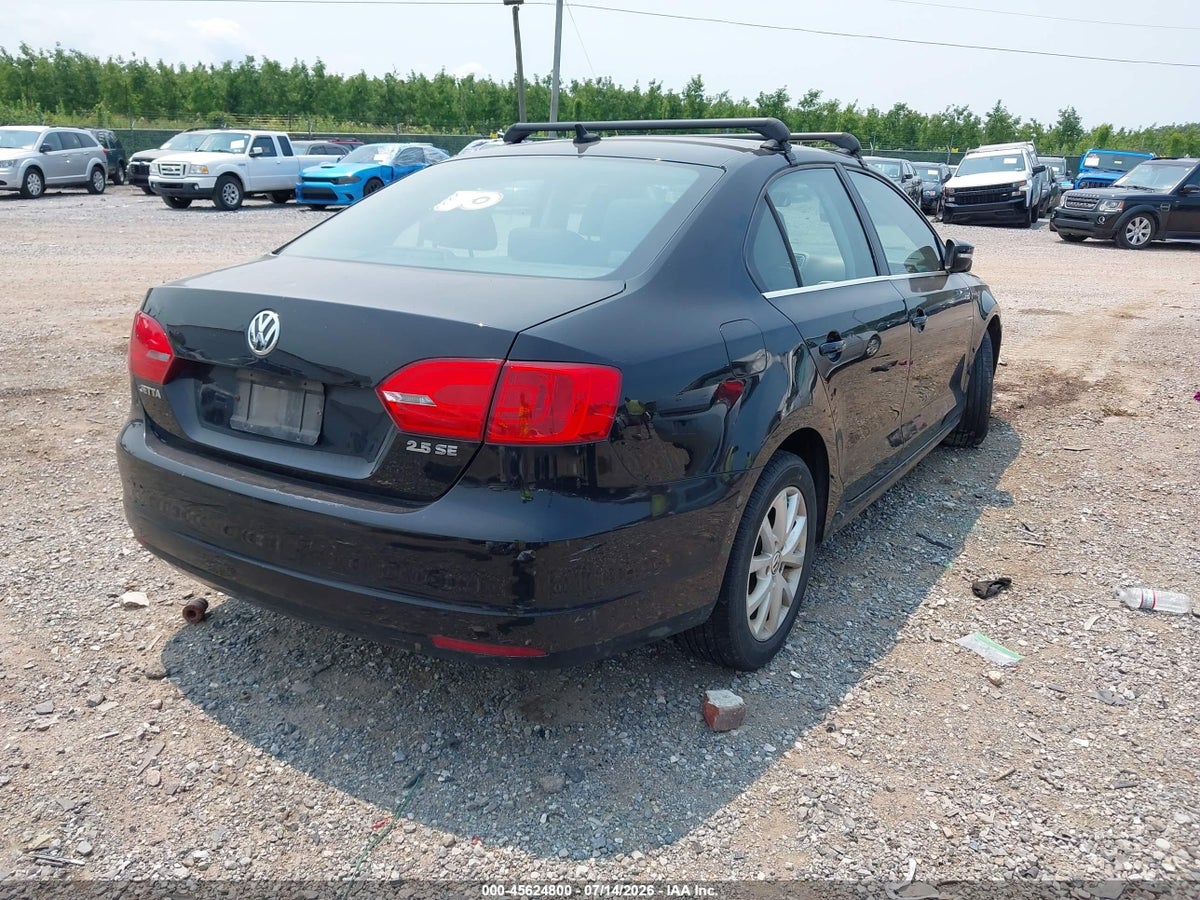 2013 VOLKSWAGEN JETTA 2.5L SE — снимка 4