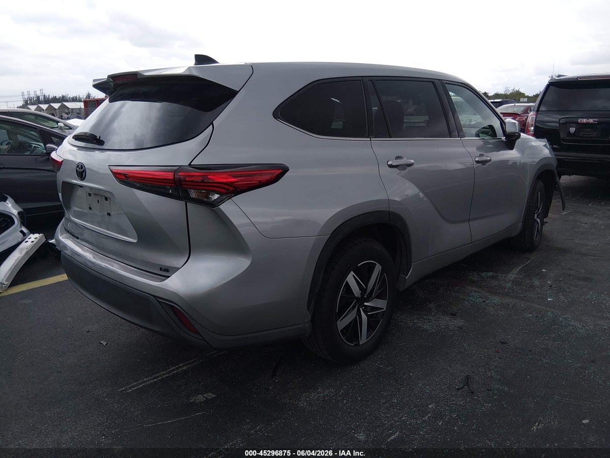 2022 TOYOTA HIGHLANDER LE — снимка 4