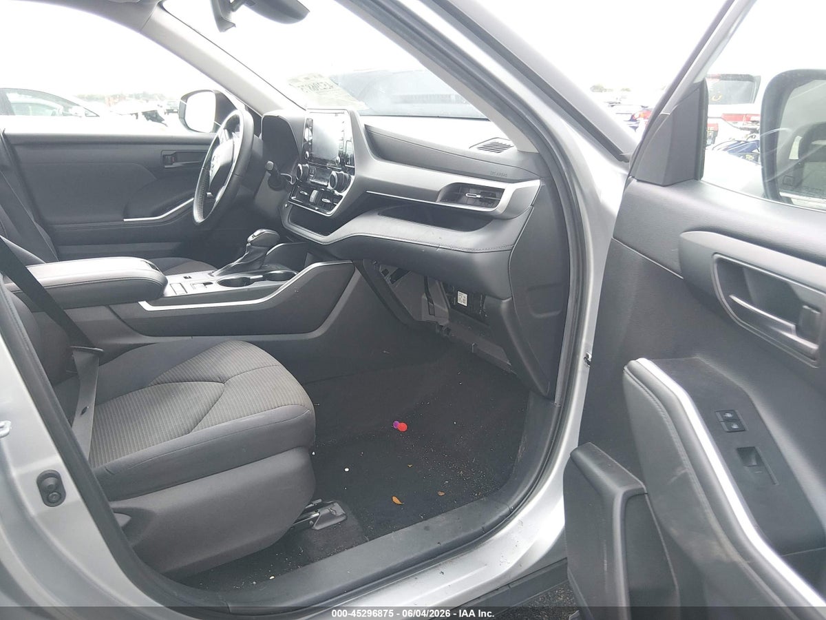 2022 TOYOTA HIGHLANDER LE — снимка 5