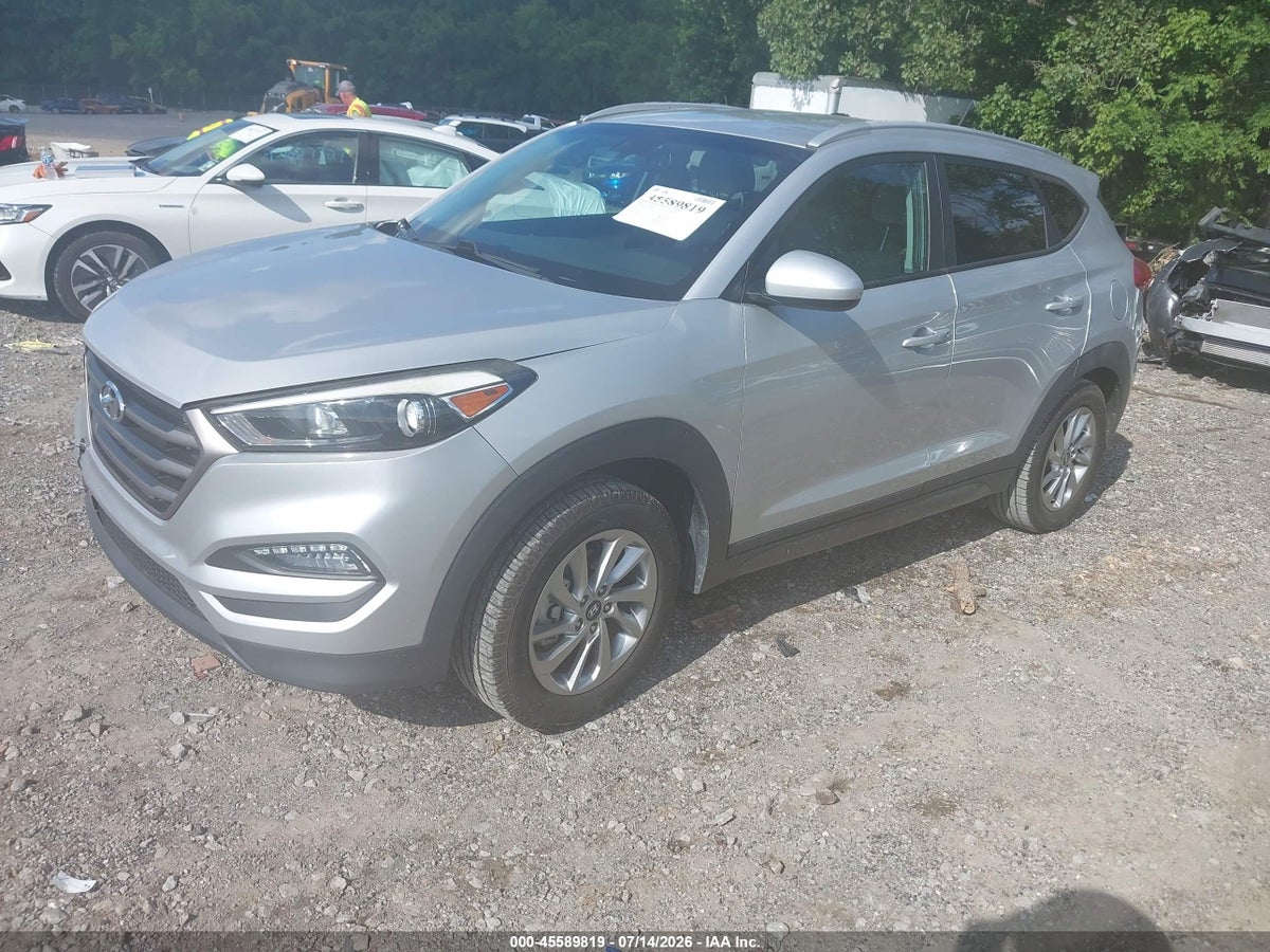2016 HYUNDAI TUCSON SE — снимка 2