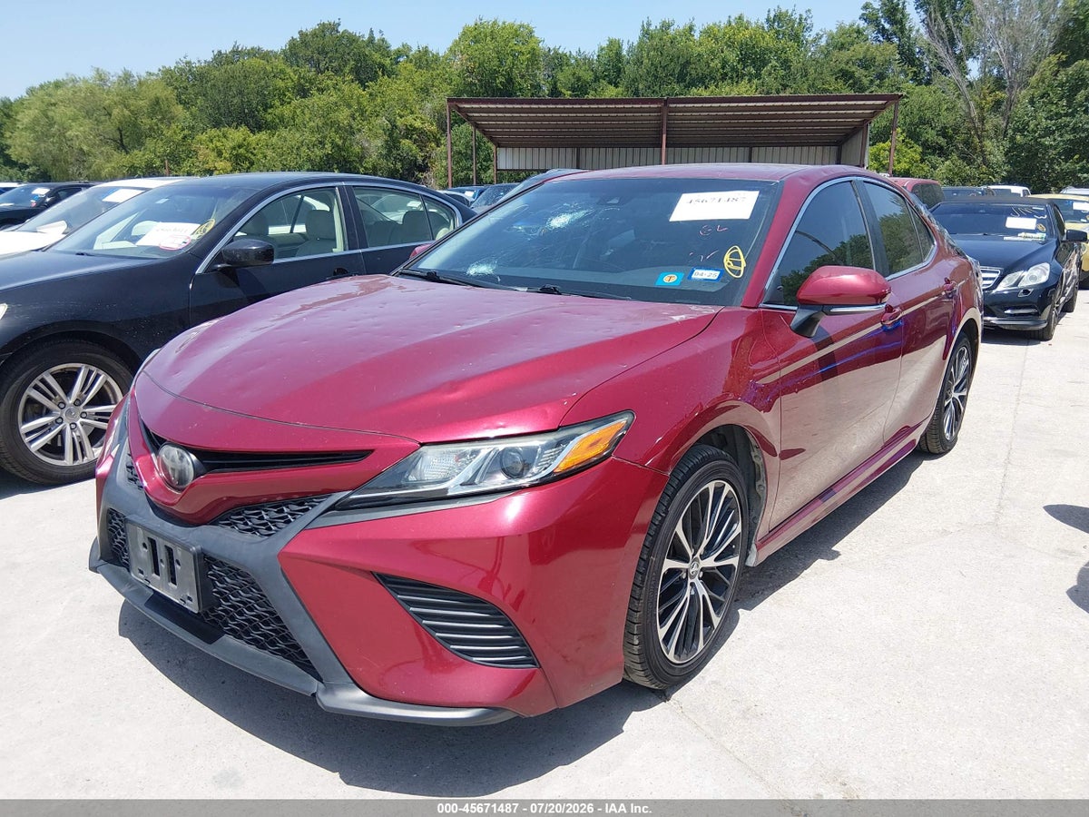 2018 TOYOTA CAMRY SE — снимка 2