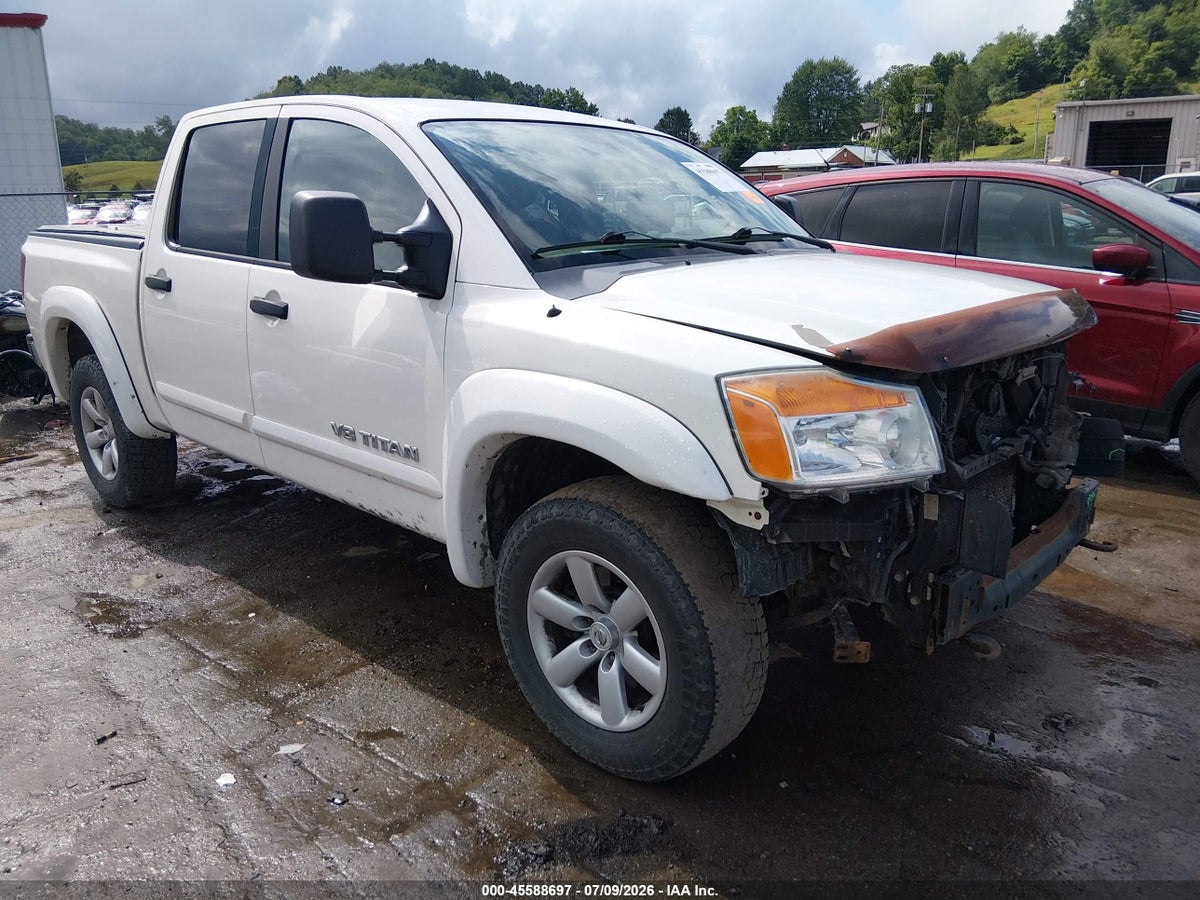 2012 NISSAN TITAN SV