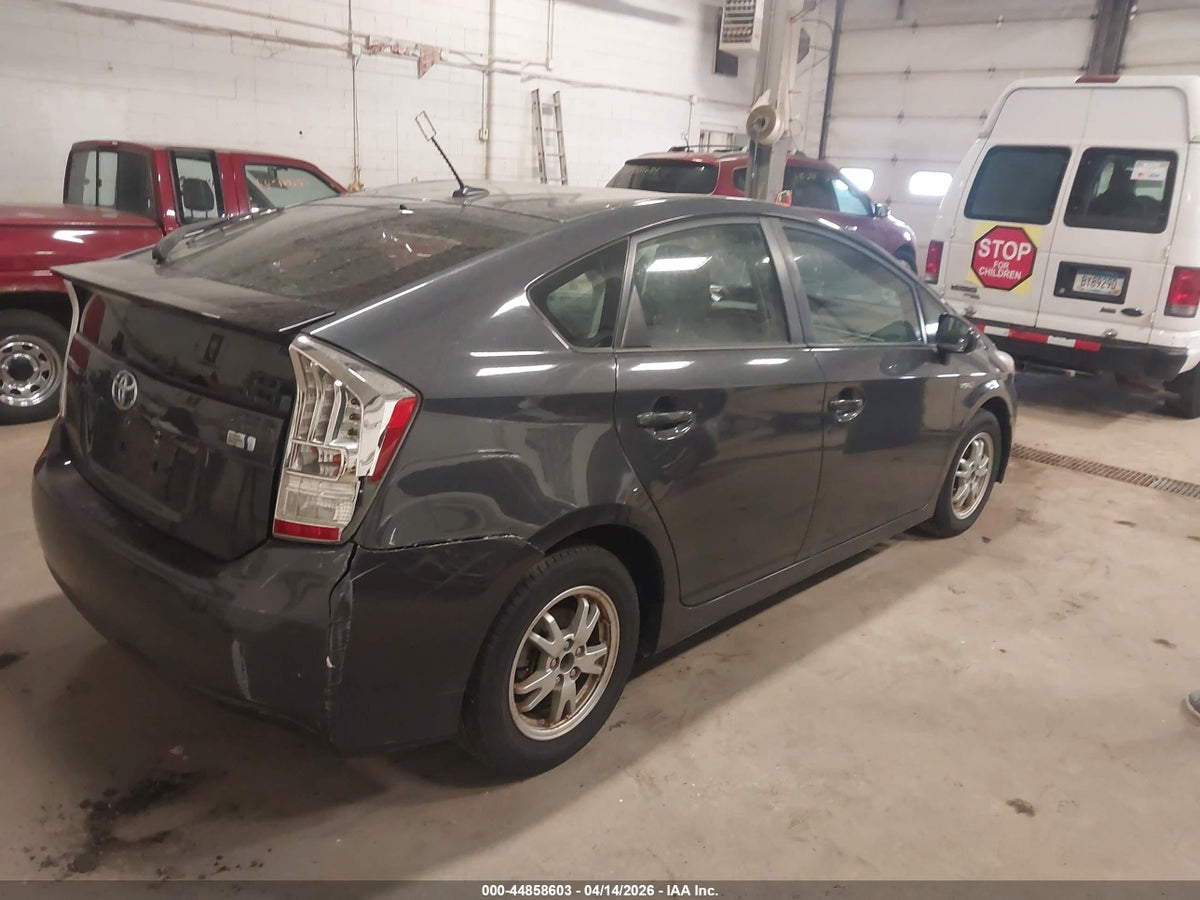 2011 TOYOTA PRIUS TWO — снимка 4