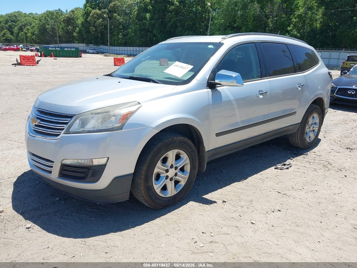 2015 CHEVROLET TRAVERSE LS — снимка 2