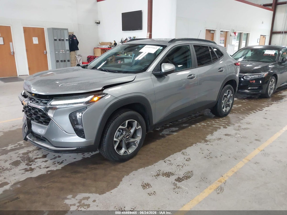 2025 CHEVROLET TRAX FWD LT — снимка 2