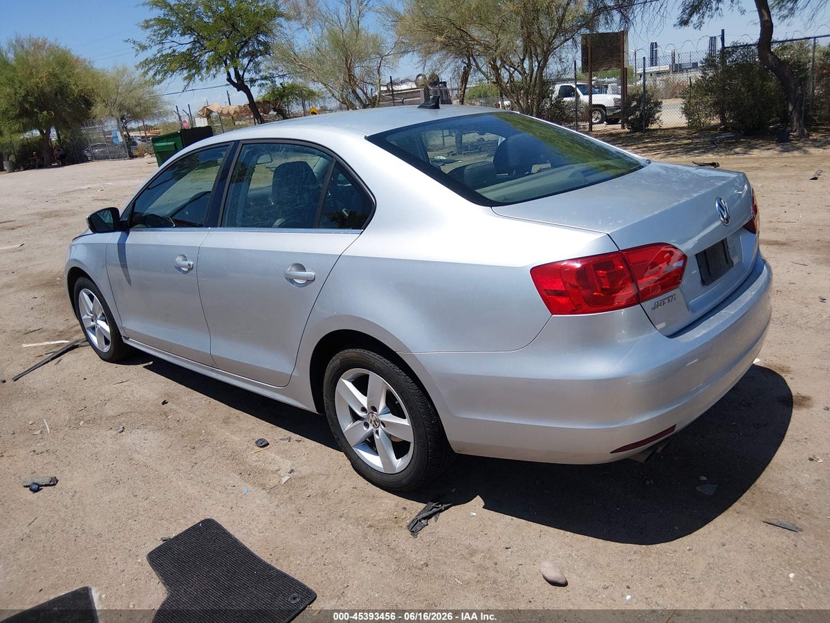 2013 VOLKSWAGEN JETTA 2.0L TDI — снимка 3