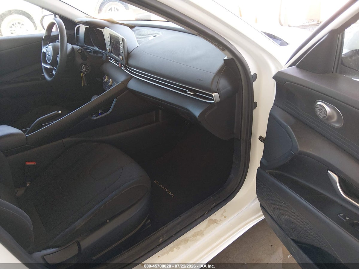 2021 HYUNDAI ELANTRA SE — снимка 5