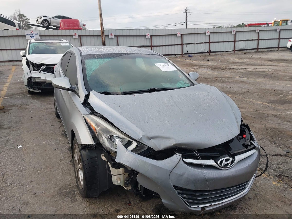 2015 HYUNDAI ELANTRA SE