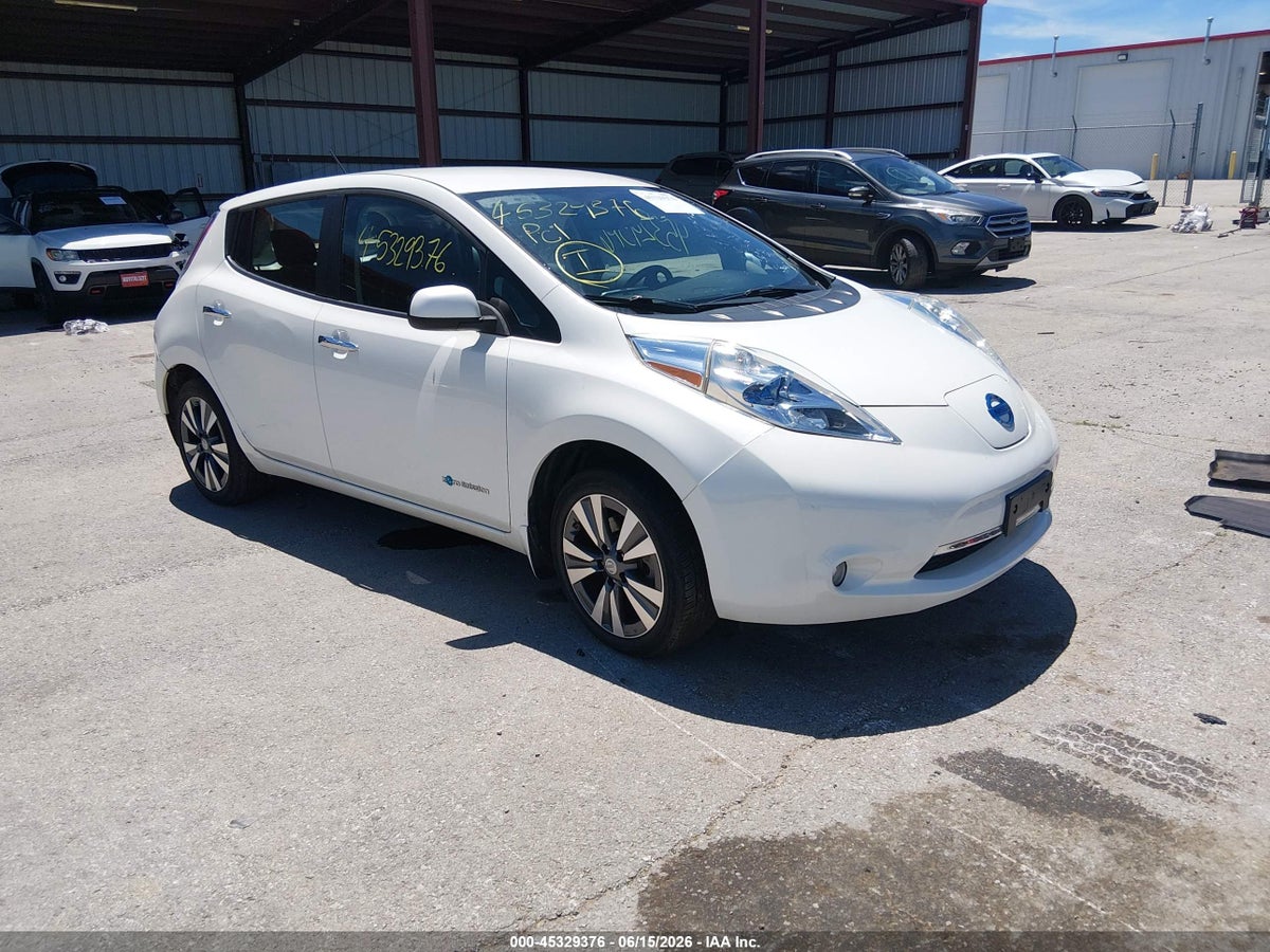 2015 NISSAN LEAF SV