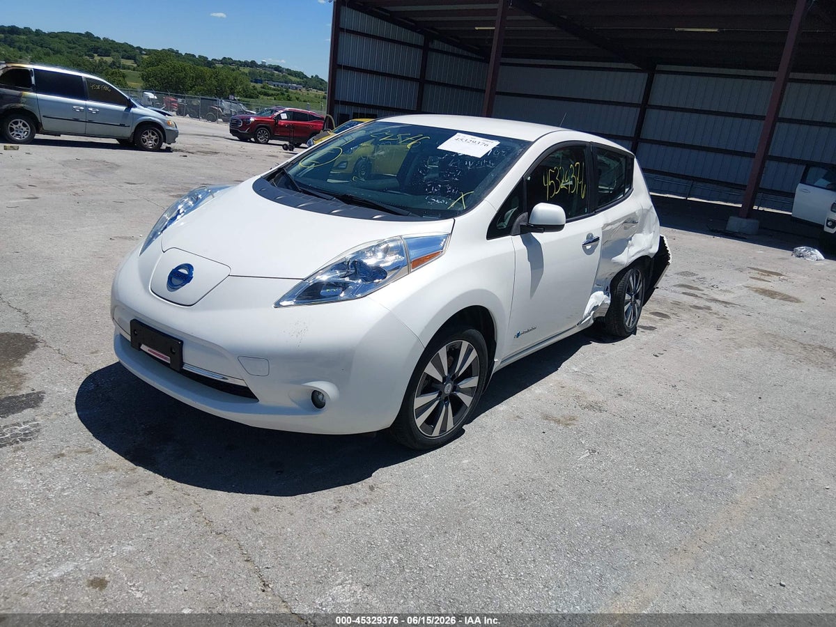 2015 NISSAN LEAF SV — снимка 2