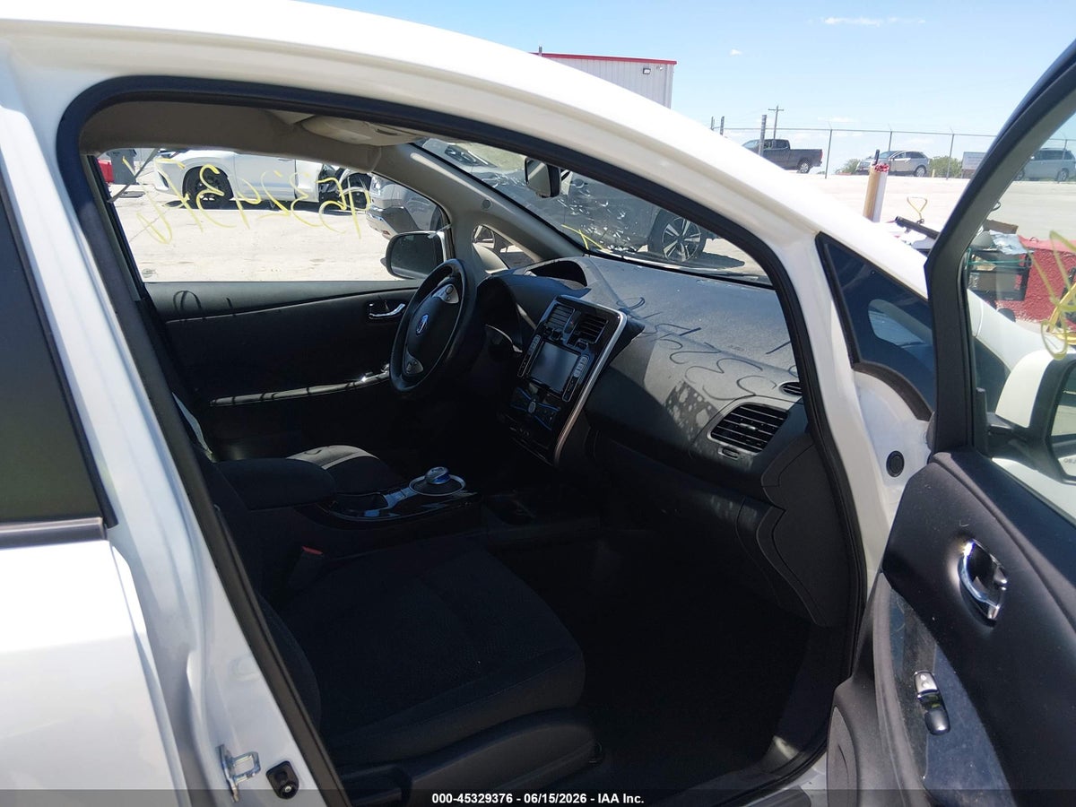 2015 NISSAN LEAF SV — снимка 5