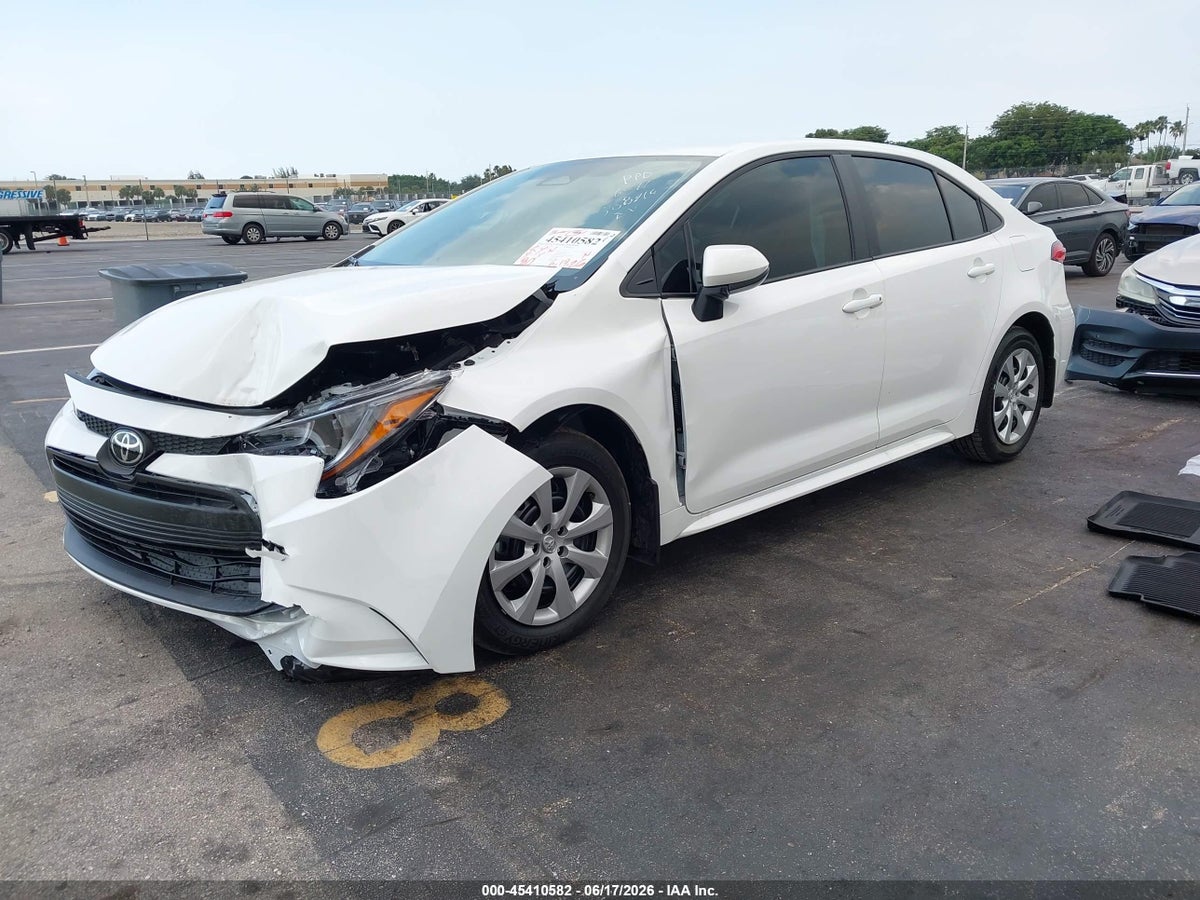 2026 TOYOTA COROLLA LE — снимка 2