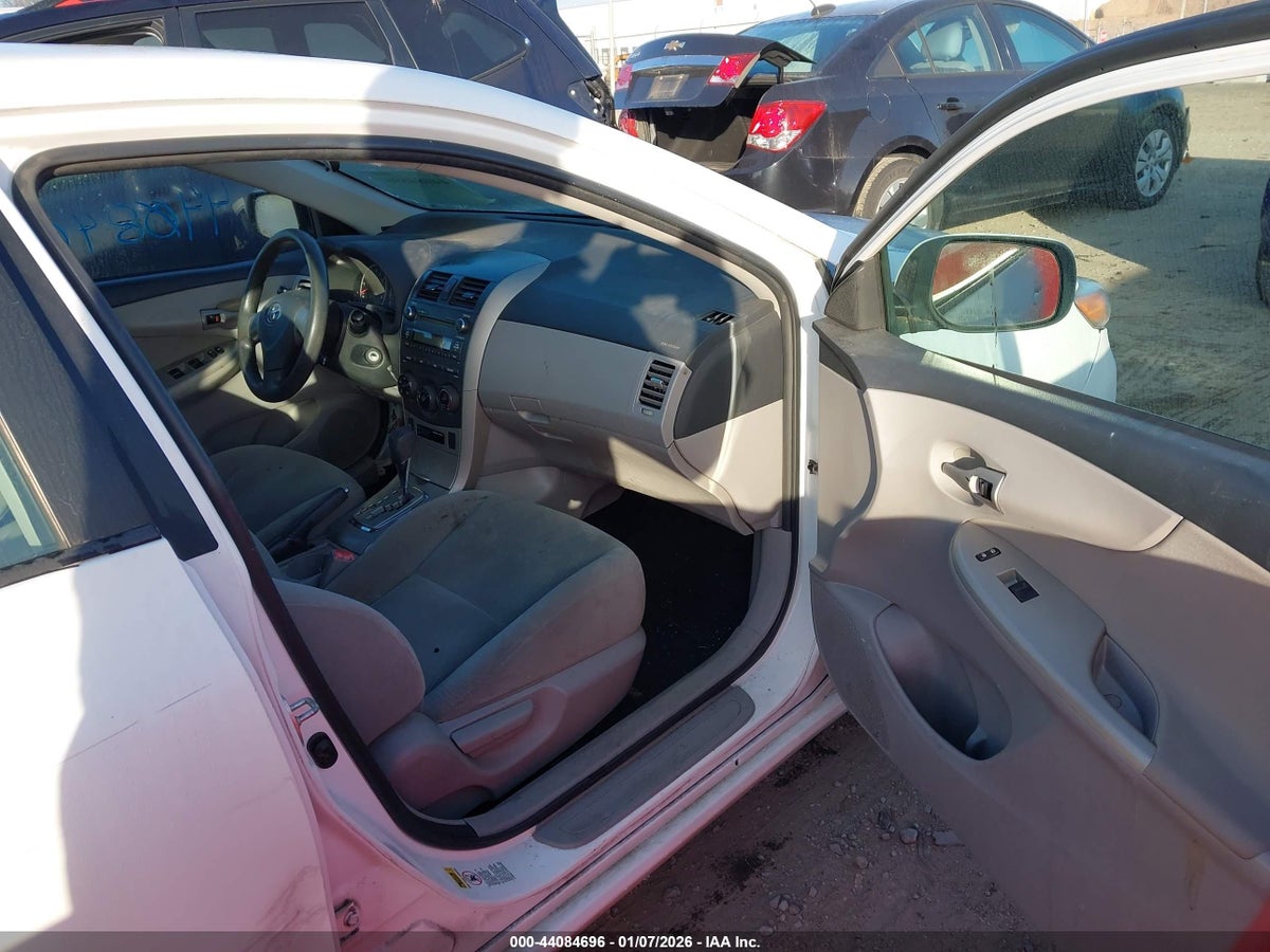 2011 TOYOTA COROLLA LE — снимка 5