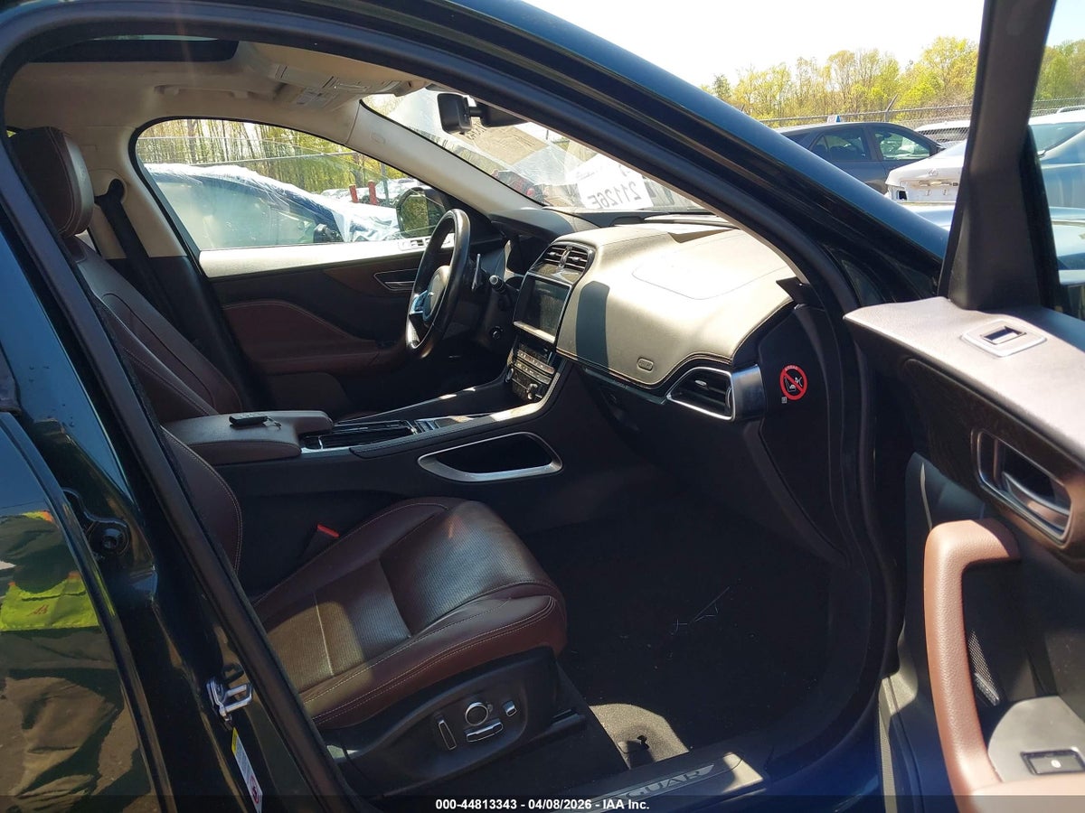 2018 JAGUAR F-PACE S — photo 5