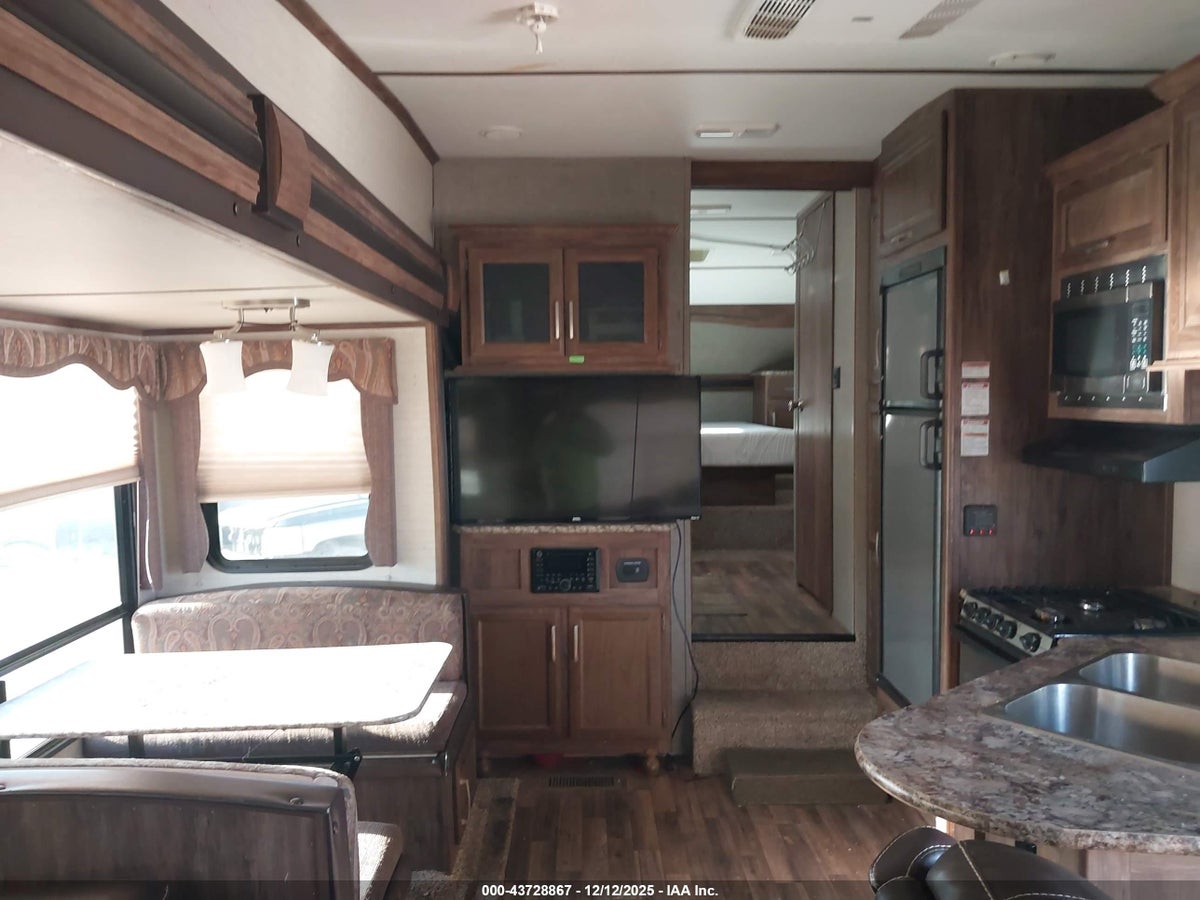 2017 KEYSTONE RV COUGAR X-LITE SERIES — снимка 5