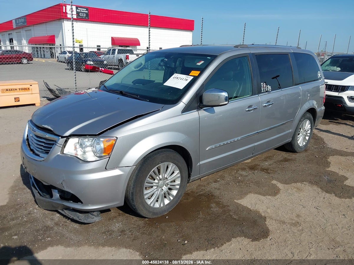 2016 CHRYSLER TOWN & COUNTRY LIMITED — снимка 2
