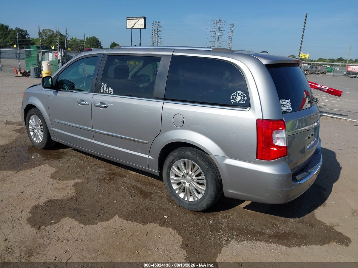 2016 CHRYSLER TOWN & COUNTRY LIMITED — снимка 3