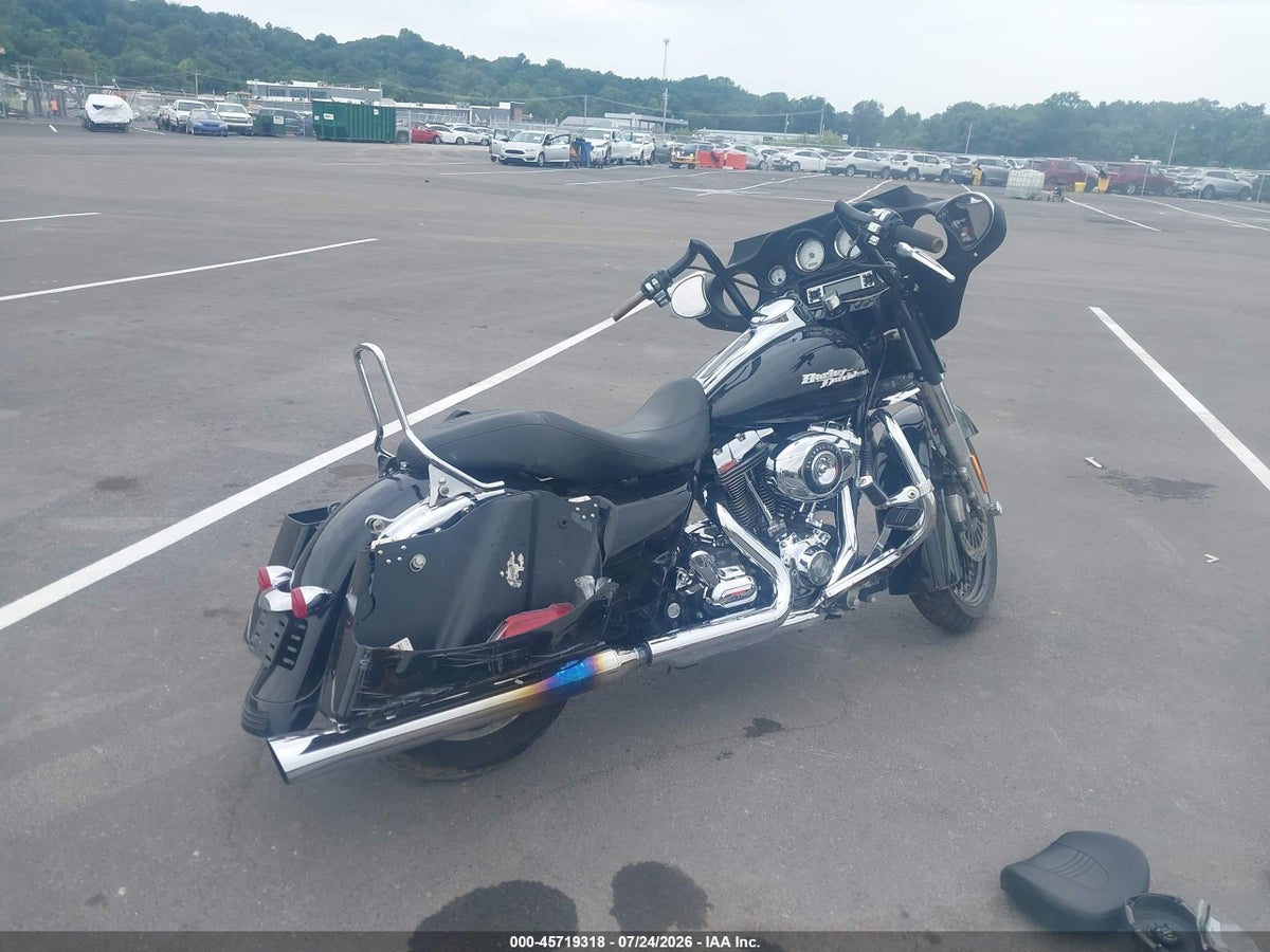 2010 HARLEY-DAVIDSON FLHX — снимка 4