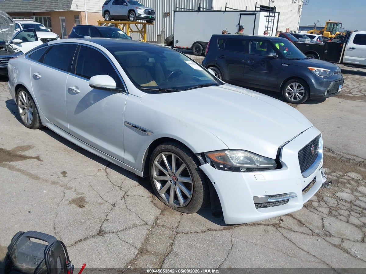 2016 JAGUAR XJ R-SPORT