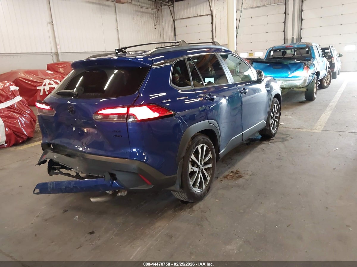 2025 TOYOTA COROLLA CROSS XLE — снимка 4