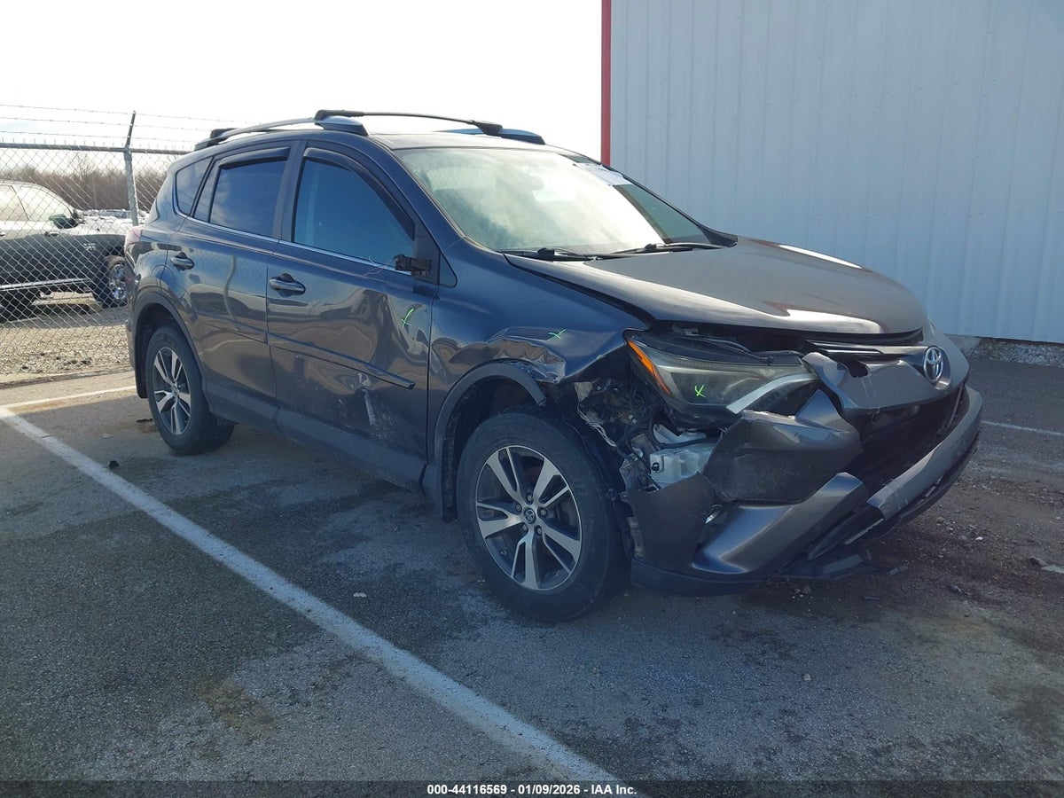 2016 TOYOTA RAV4 XLE