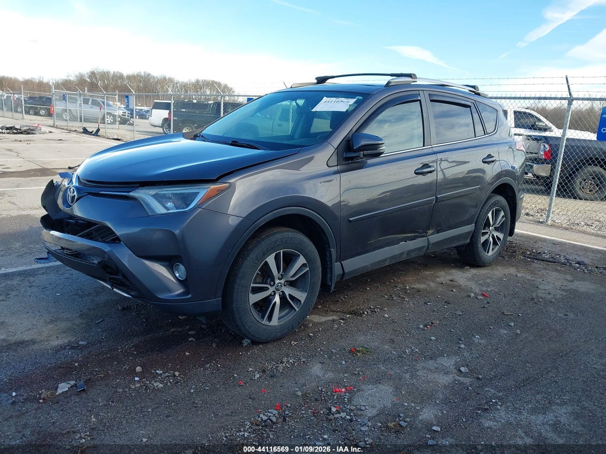 2016 TOYOTA RAV4 XLE — снимка 2