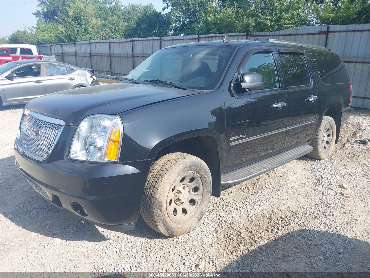 2013 GMC YUKON XL 1500 DENALI — снимка 2