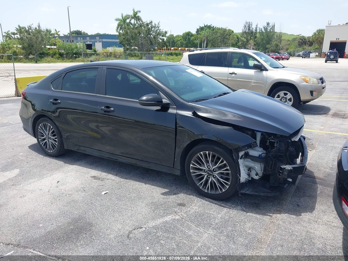 2022 KIA FORTE GT-LINE
